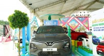 Khách hàng thích thú với trải nghiệm “Lái vui – Sống chất” cùng VinFast VF 6